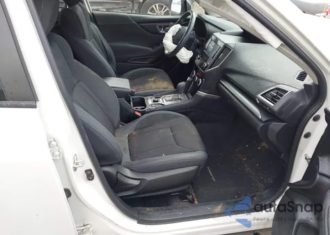 2021 Subaru Forester Premium z USA, uszkodzony, nr VIN JF2SKAJC4MH486953